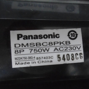 Motor Unidad Condensadora Vrf 202400300026 / 11002015000086 Wzdk750-38g-4
Sirve E4prf90c / E4sprf90c / E4prf98c / E4sprf98c